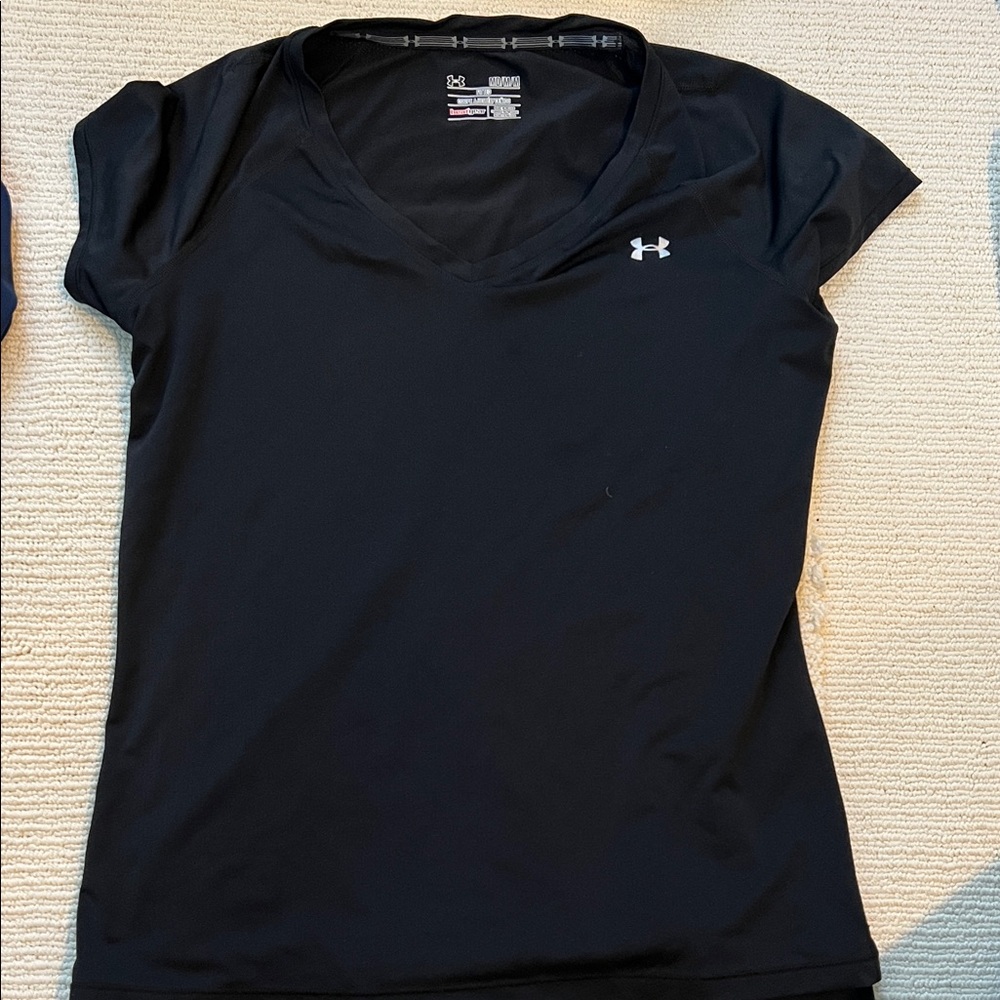 Under Armour Women's Black Short Sleeve Tee